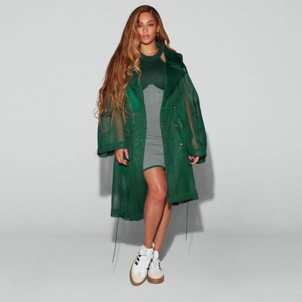 NWOT Ivy Park Mesh Jacket